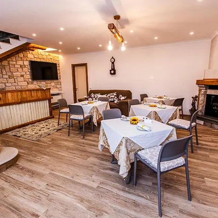 Bed and breakfast Al Chiaro Di Luna 2*