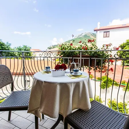 Al Chiaro Di Luna Bed and breakfast