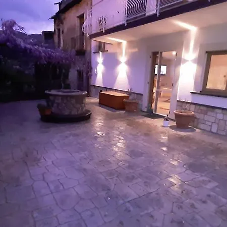 Al Chiaro Di Luna Nocleg ze śniadaniem