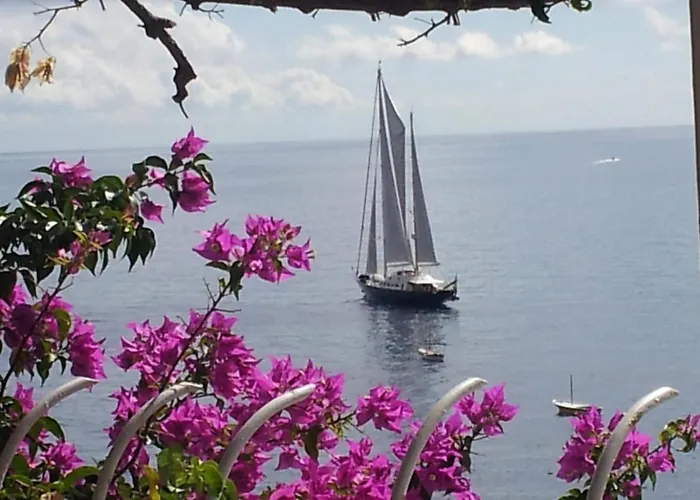 Bed and Breakfast Al Chiaro Di Luna 4*